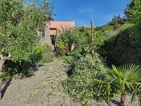 Casa Oreggi vom Garten aus - Ferienhaus  Ligurien